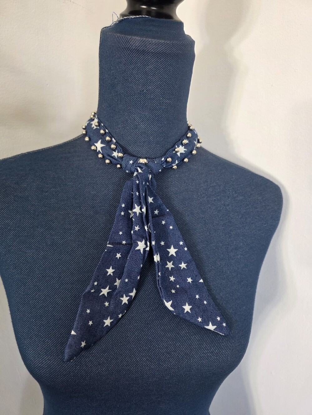 Studded Star Print Magnetic Choker Scarf – Blue Denim Style Americana - Picture 9 of 9